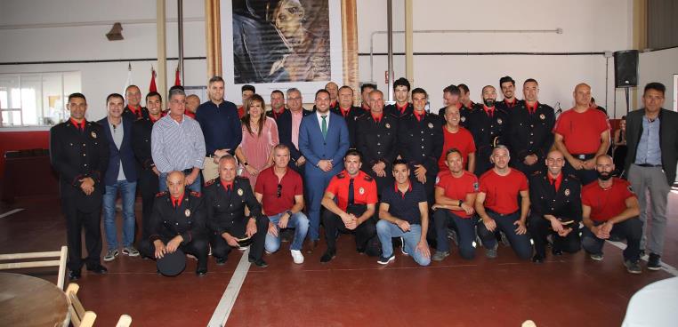 Los bomberos de Lanzarote, distinguidos "por su impecable labor diaria" en el día de su patrón