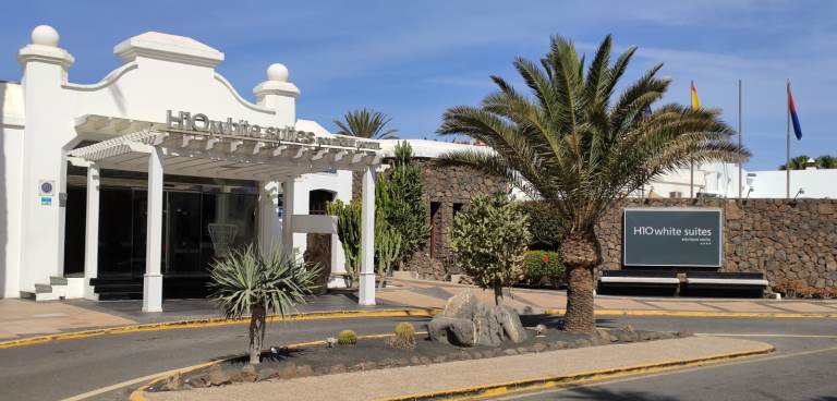 Los dos turistas que han dado positivo en coronavirus en Lanzarote están en aislamiento en el hotel donde se alojaban