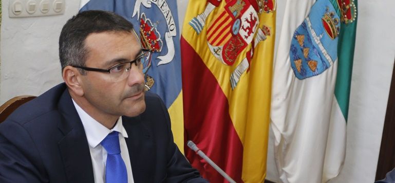 Oswaldo Betancort rechaza la idea del Gobierno español de "apropiarse" del superávit de los ayuntamientos