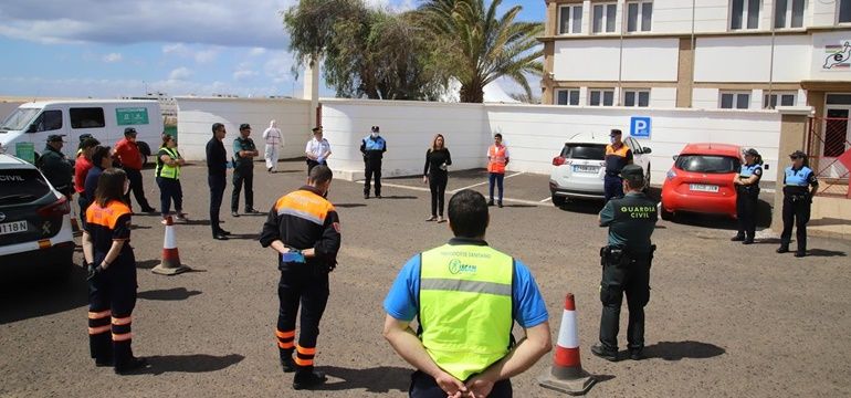Dos policías y 32 sanitarios se alojan ya en las instalaciones dispuestas por el Cabildo