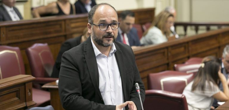 El Gobierno de Canarias inicia la revisión de la Ley del Suelo con cabildos y ayuntamientos