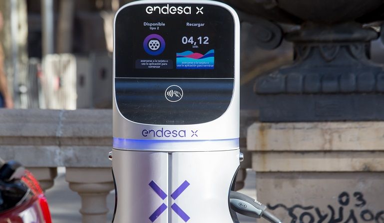 Endesa mantiene su compromiso de seguir ampliando los puntos de recarga de vehículos eléctricos en toda España para este año