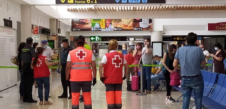 The passenger who flew to Lanzarote with Covid-19 could face only an administrative sanction