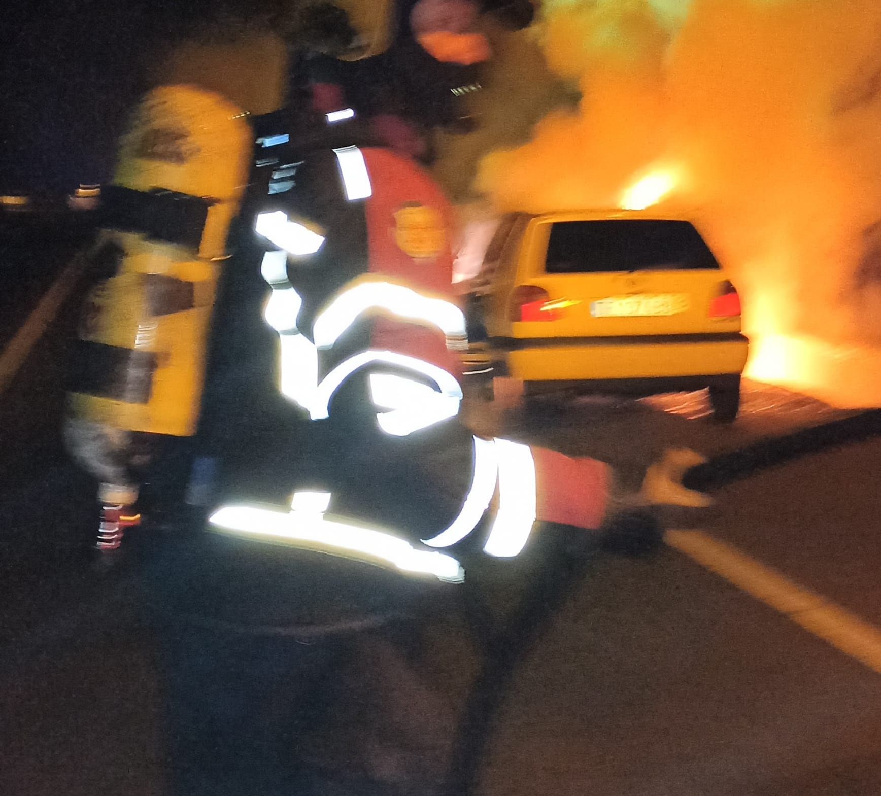 incendio de un vehiculo en san bartolome