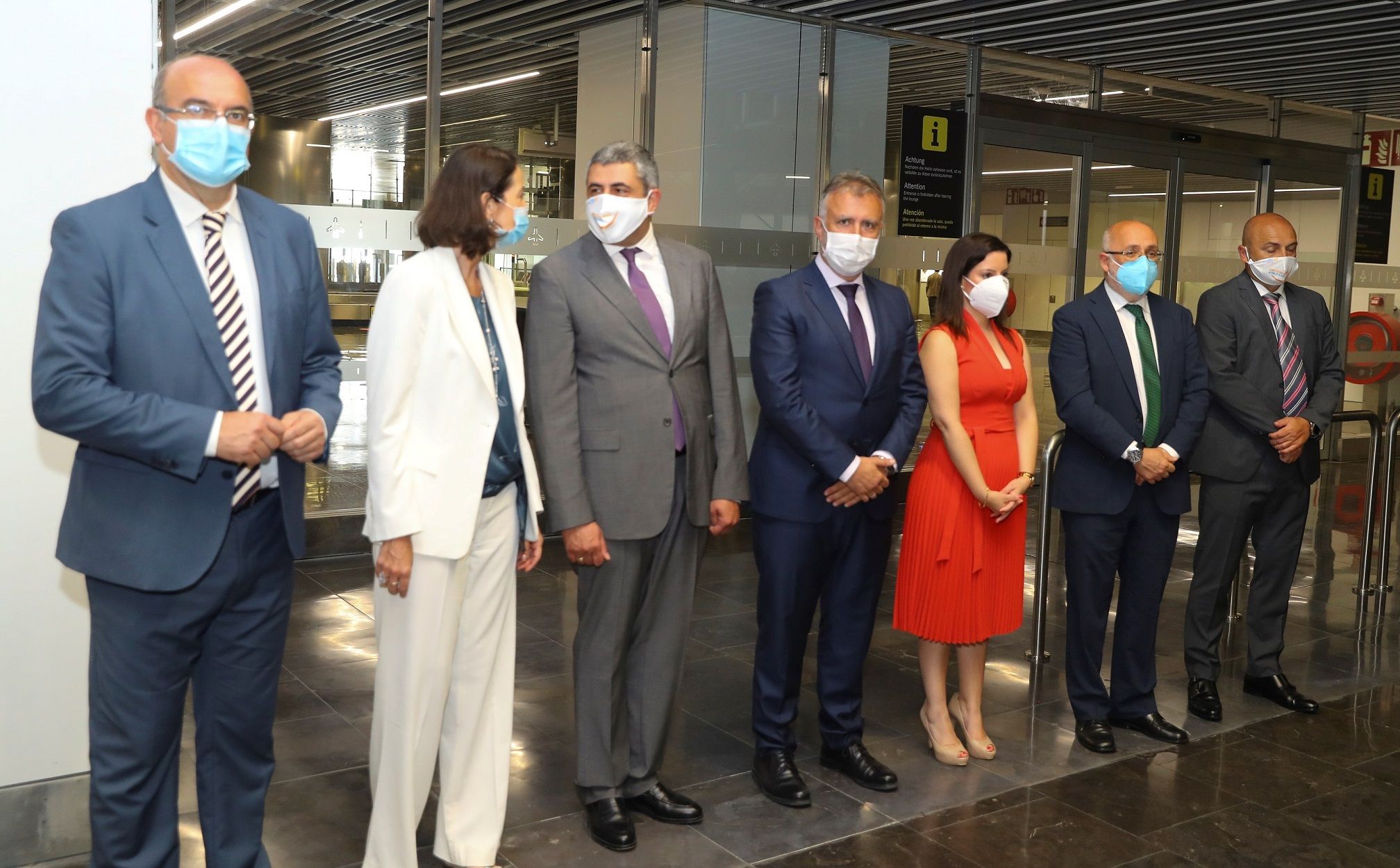 La ministra Reyes Maroto en Canarias, con el primer vuelo de la OMT