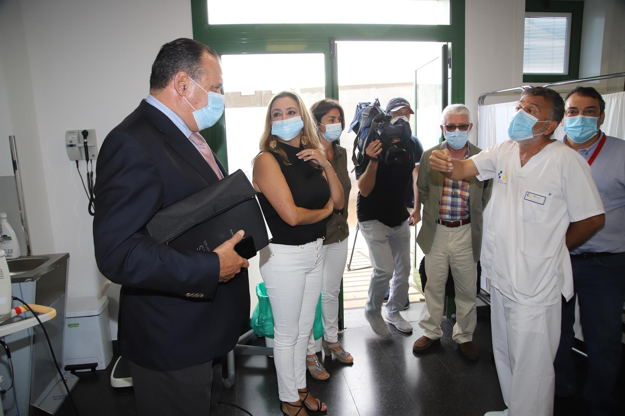 Visita del consejero de Sanidad  al Hospital Molina Orosa