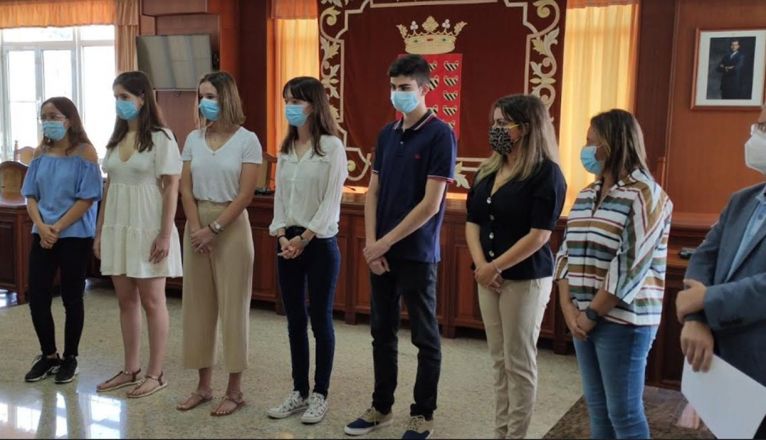 Los estudiantes Paulina Martín, Ignacio García, Alba Armas, Ariana Godoy y Mar de la Hoz. Vídeos y fotos: Sergio Betancort Los estudiantes Paulina Martín, Ignacio García, Alba Armas, Ariana Godoy y Mar de la Hoz. Vídeos y fotos: Sergio Betancort