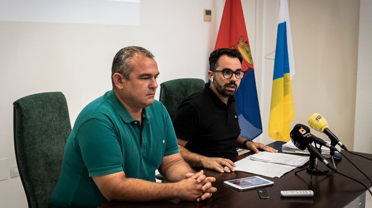 Jacobo Lemes y Echedey Eugenio, concejales de CC en el Ayuntamiento de Arrecife