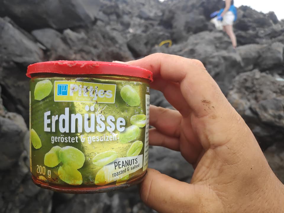 "Lanzarote limpia" recoge más de 300 kilos de basura en el norte de la isla "Lanzarote limpia" recoge más de 300 kilos de basura en el norte de la isla