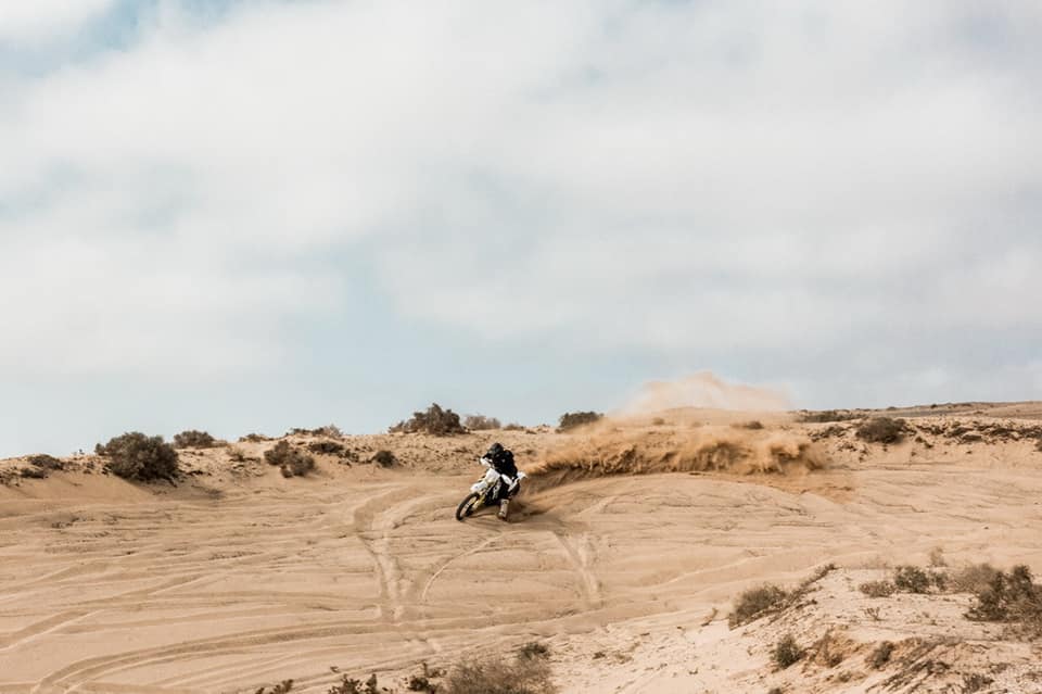 Denuncian un vídeo de un recorrido con motos por zonas protegidas de Lanzarote