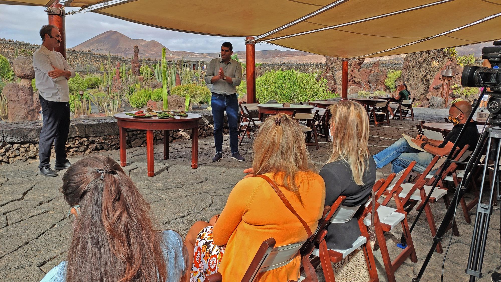 Presentación de la nueva oferta gastronómica del Jardín de Cactus