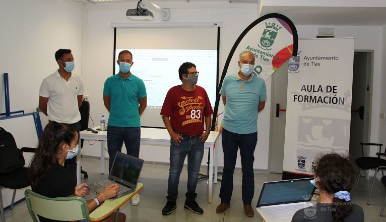 Primera jornada del curso de ofimática ofrecido por el Ayuntamiento de Tías Primera jornada del curso de ofimática ofrecido por el Ayuntamiento de Tías