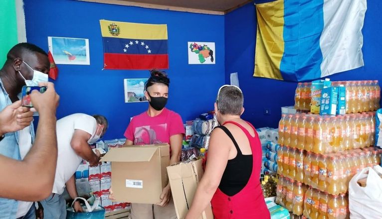 Recogida de alimentos de las asociaciones de inmigrantes de Lanzarote