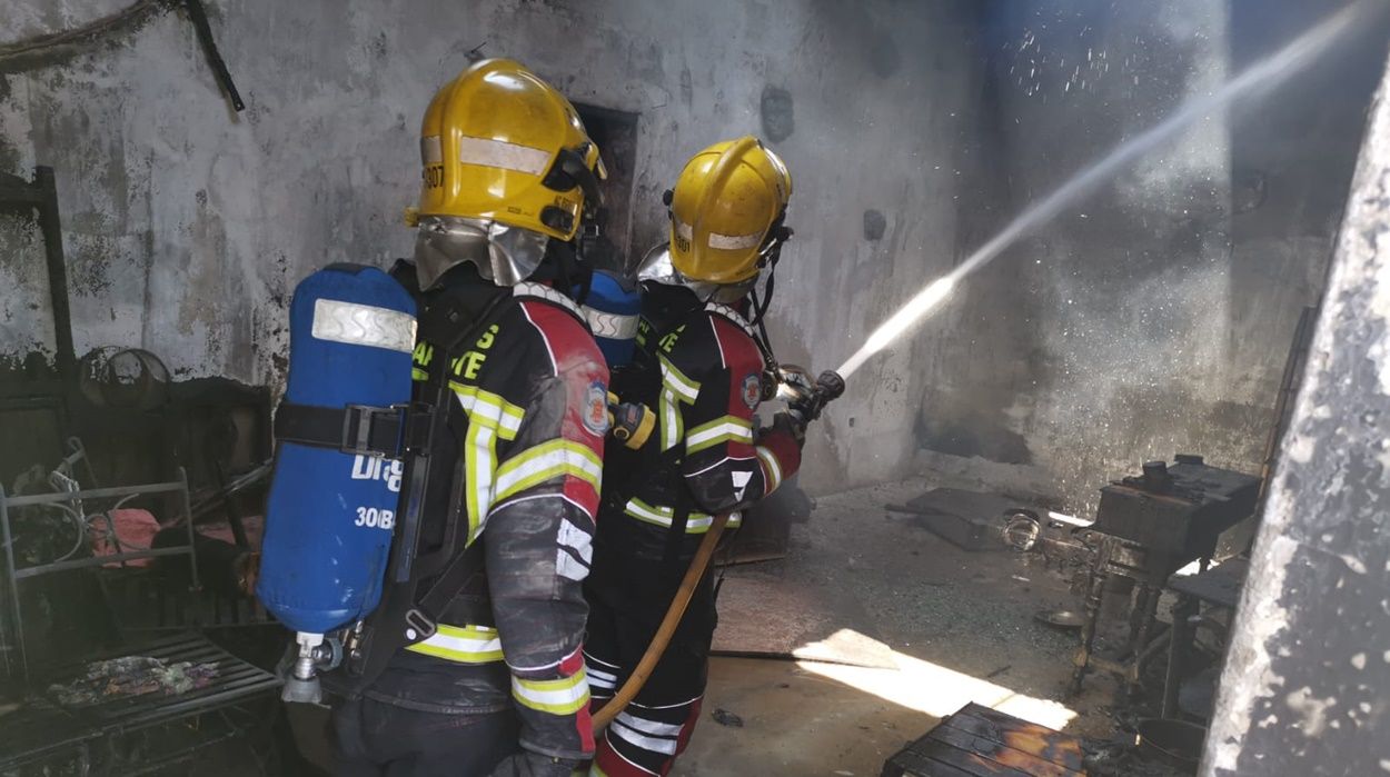 Incendio de una vivienda en Playa Quemada