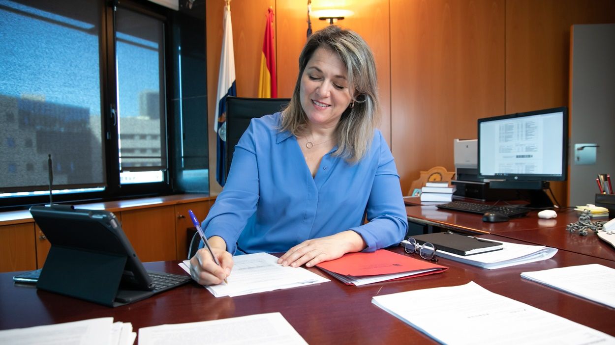 La consejera de Agricultura, Ganadería y Pesca, Alicia Vanoostende