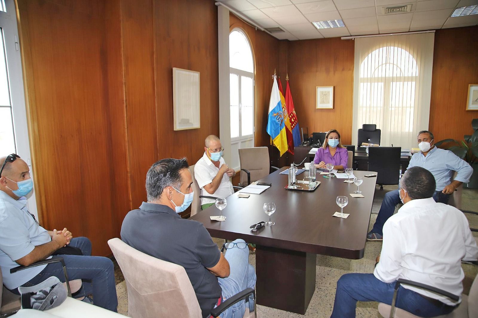 Un grupo de operadores turísticos ofrece su colaboración al Cabildo por el covid