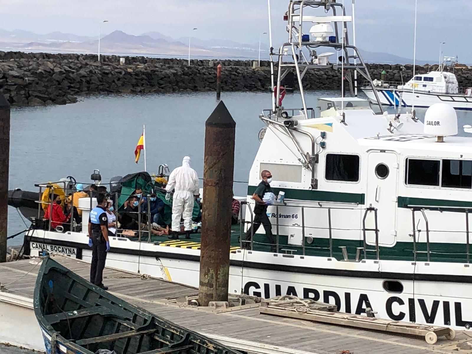 LLega una patera a La Graciosa