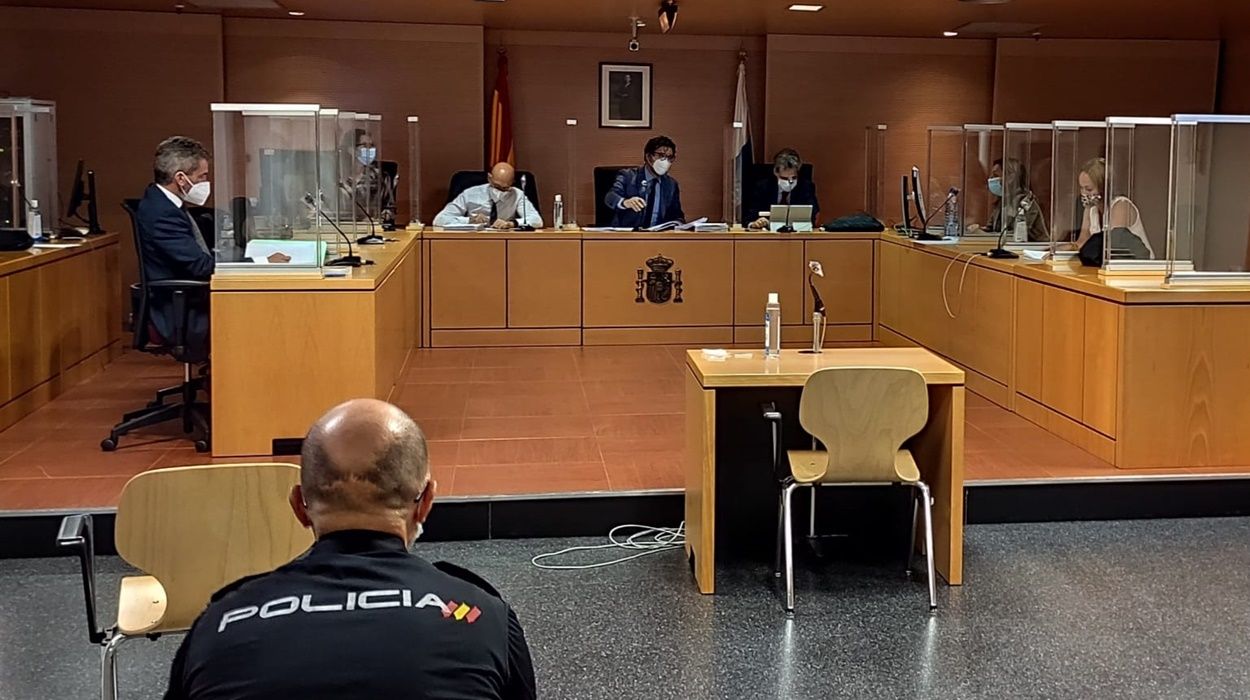 Juicio por abusos sexuales a dos menores en Arrecife. Foto: Sergio Betancort 