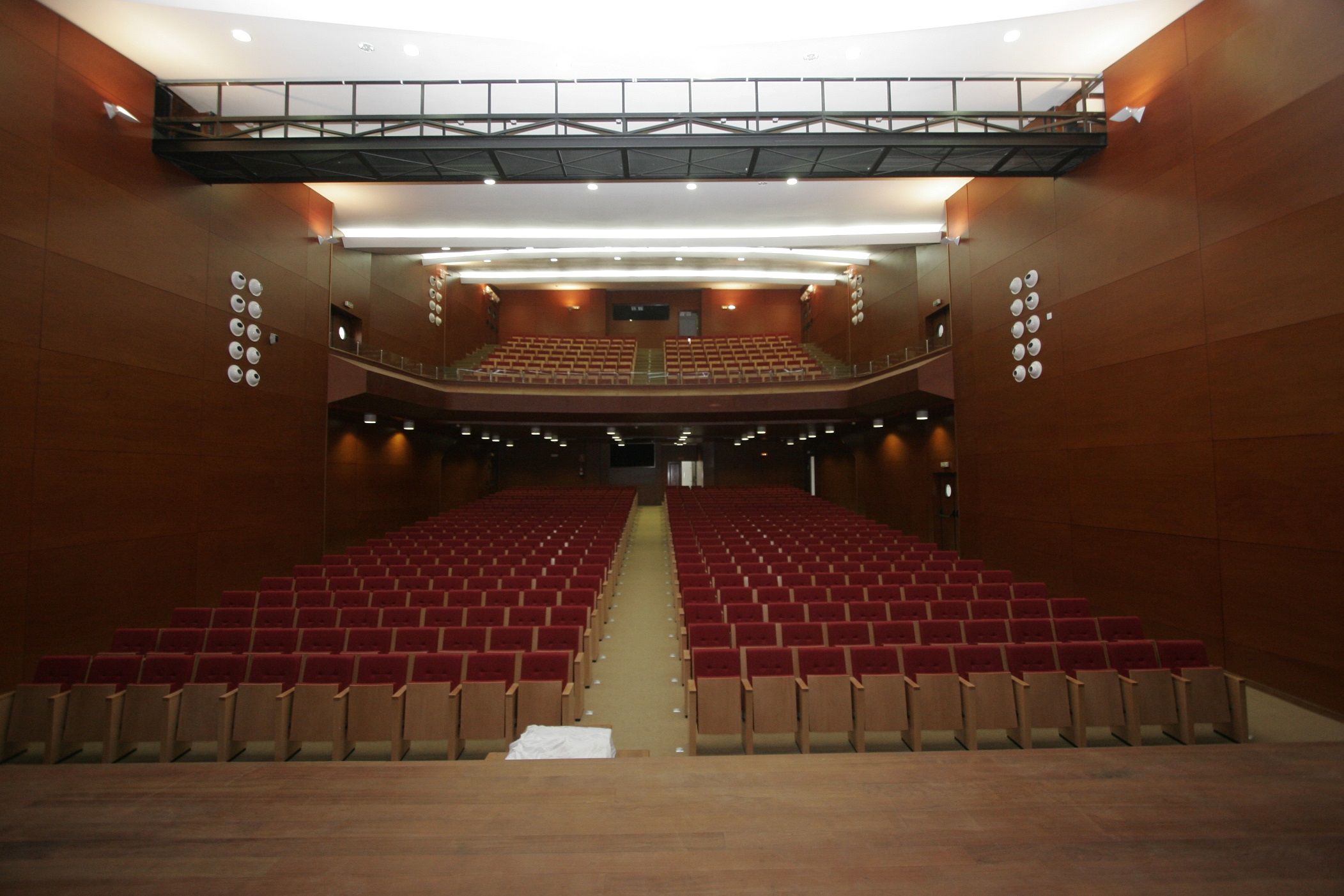 El Cabildo obtiene la autorización de Salud Pública para celebrar eventos culturales de más de 10 personas en El Almacén y en el Teatro El Salinero