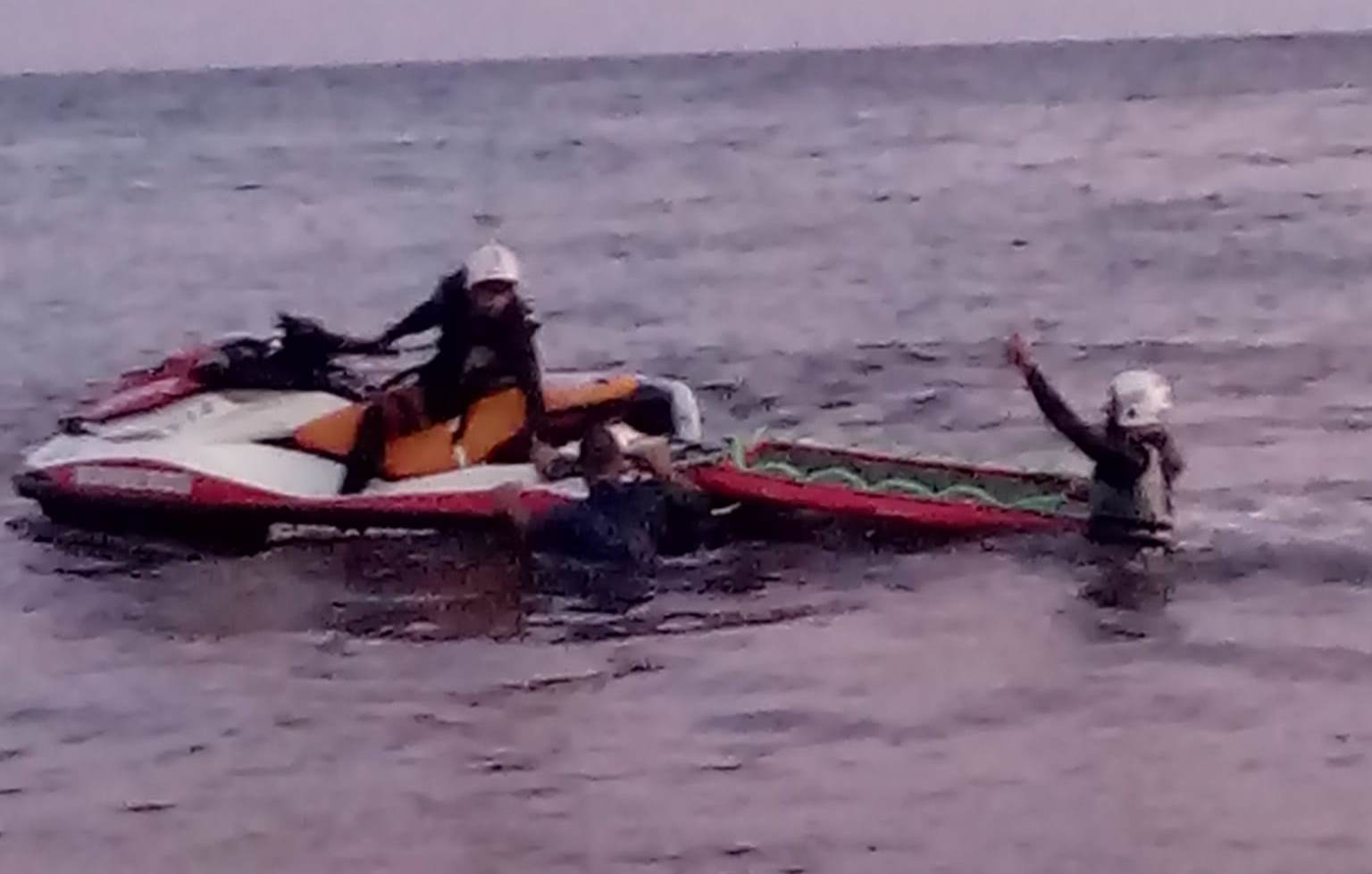 Rescate de kitesurfista en Costa Teguise