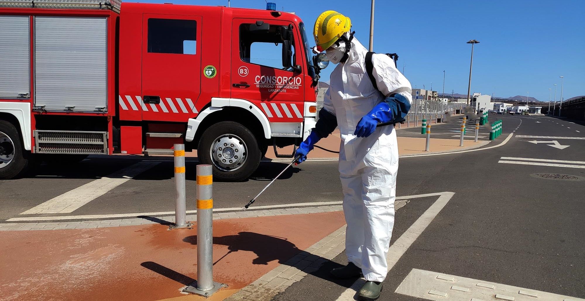 Labores de desiinfección frente al Covid 19 durante la crisis del coronavirus en Lanzarote