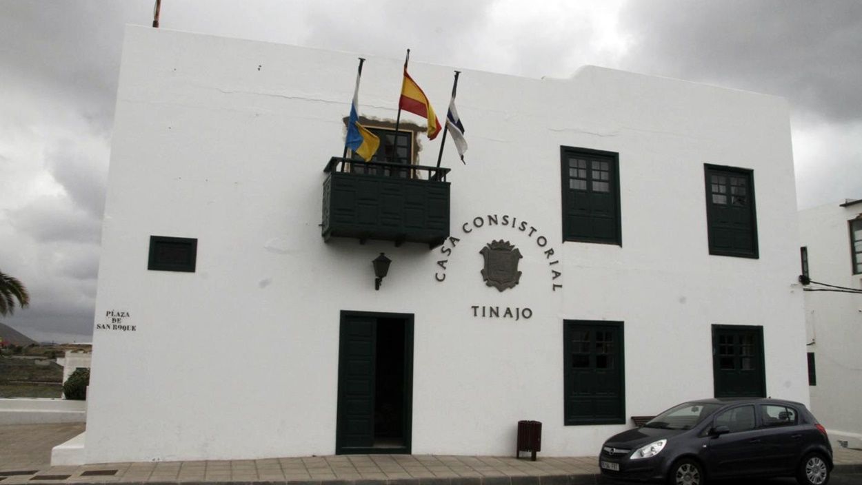 Fachada del Ayuntamiento de Tinajo