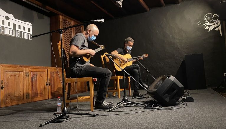 Alexis Lemes y Javier Infante, en concierto en la Casa Museo del Timple