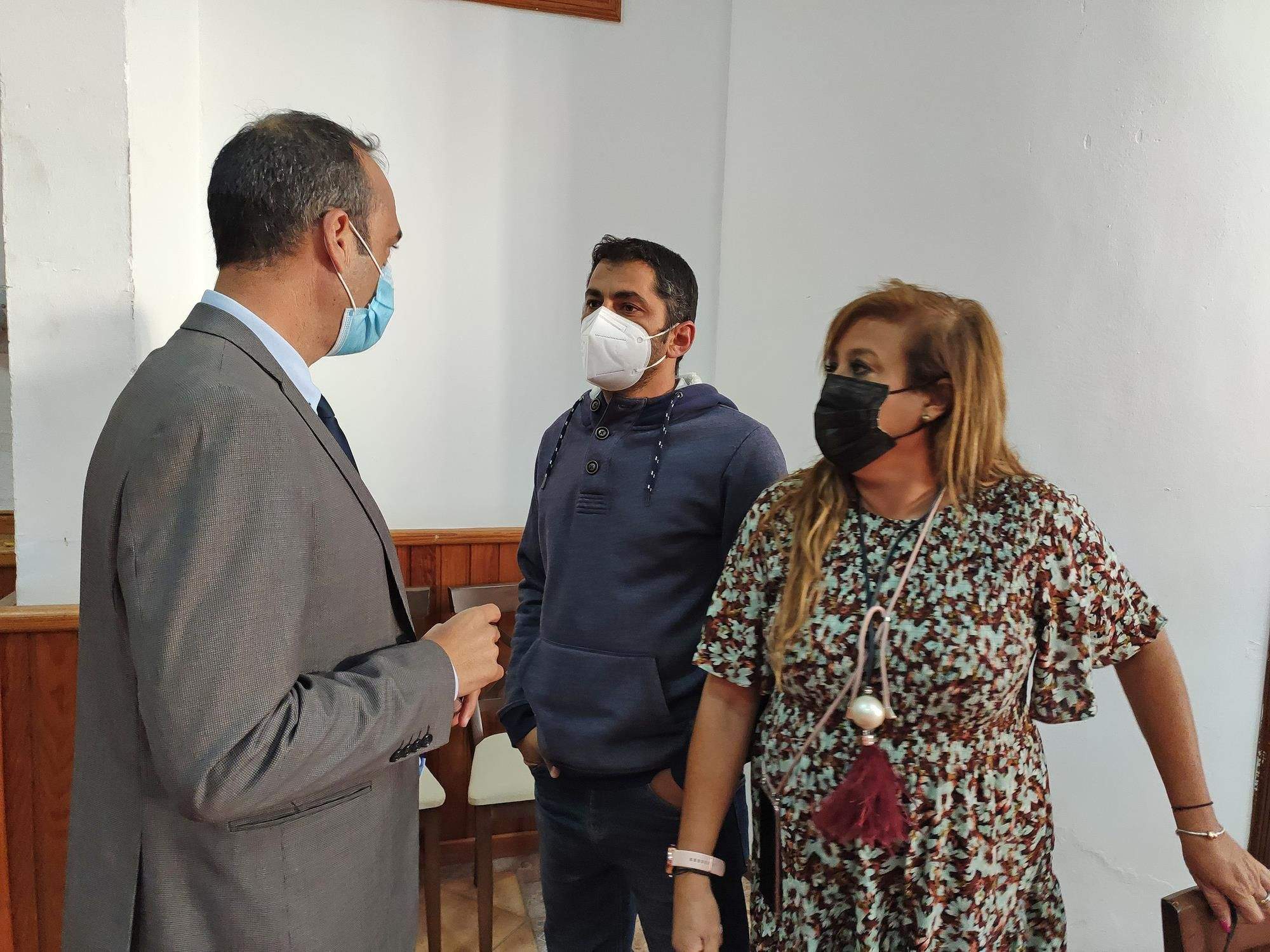 Pleno del Ayuntamiento de Haría sobre el convenio de la Cueva de Los Verdes.