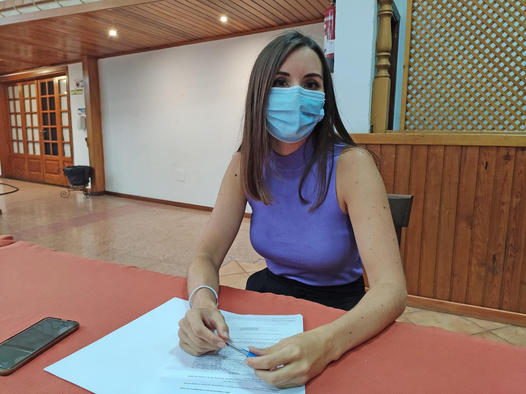 Pleno del Ayuntamiento de Haría sobre el convenio de la Cueva de Los Verdes.