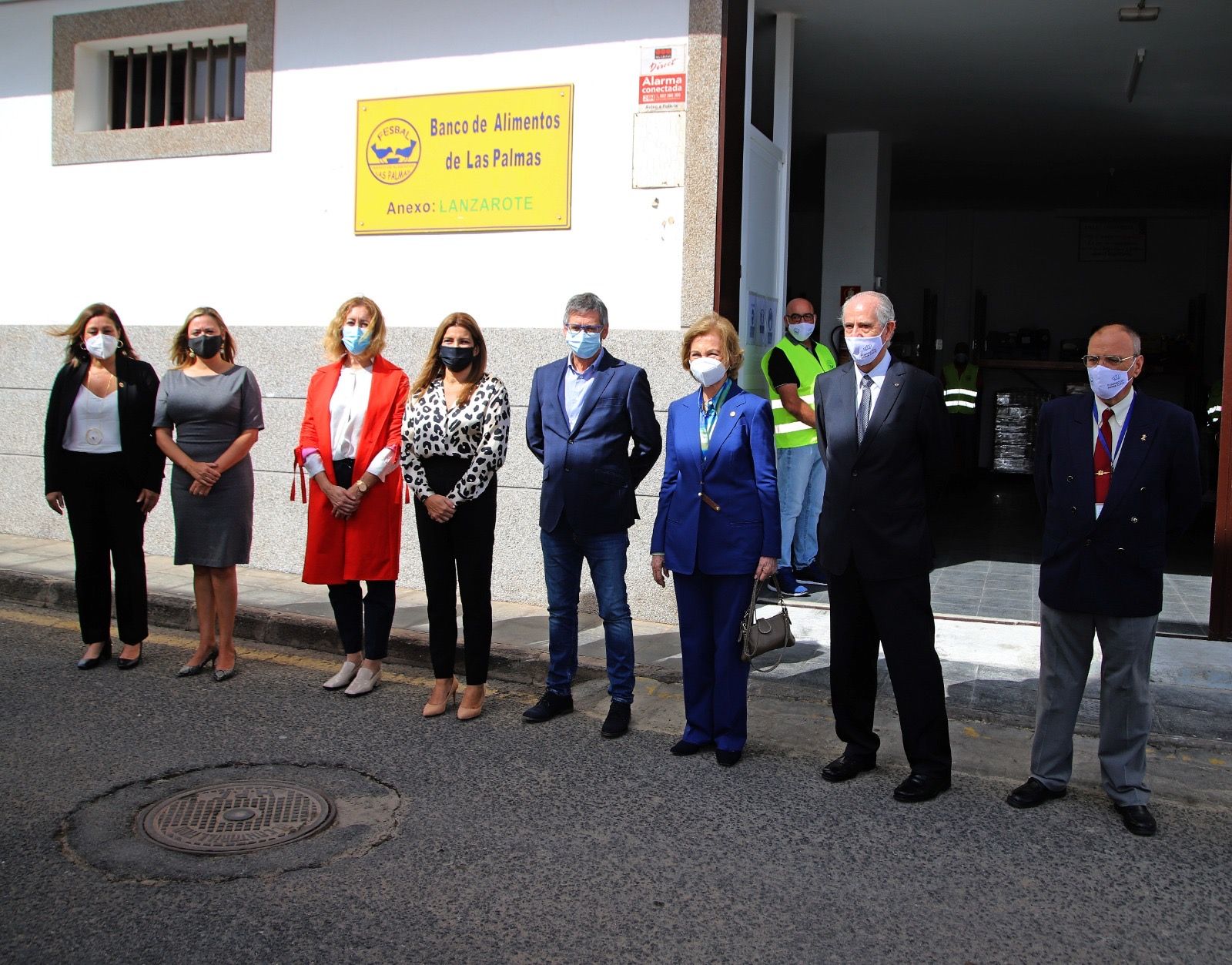 La reina Sofía visita el Banco de Alimentos de Lanzarote 