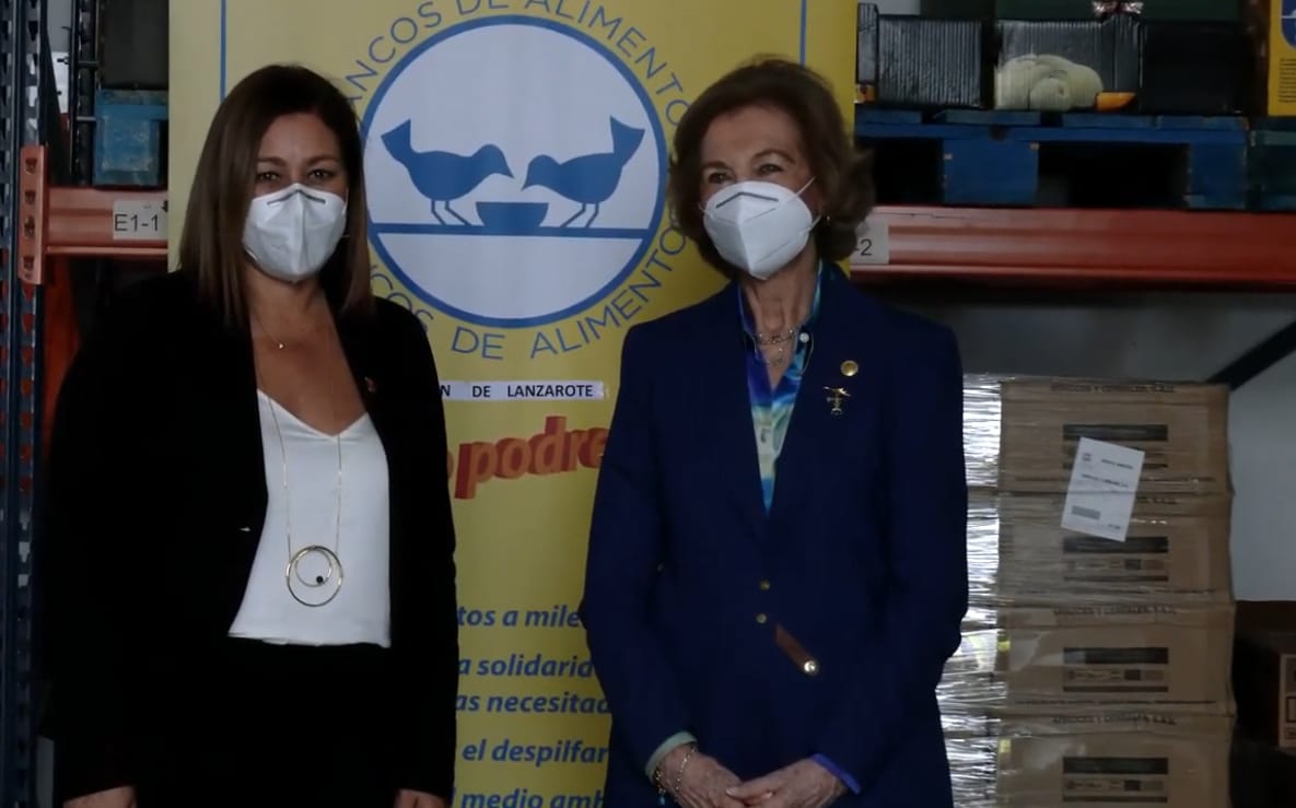 La reina Sofía visita el Banco de Alimentos de Lanzarote 