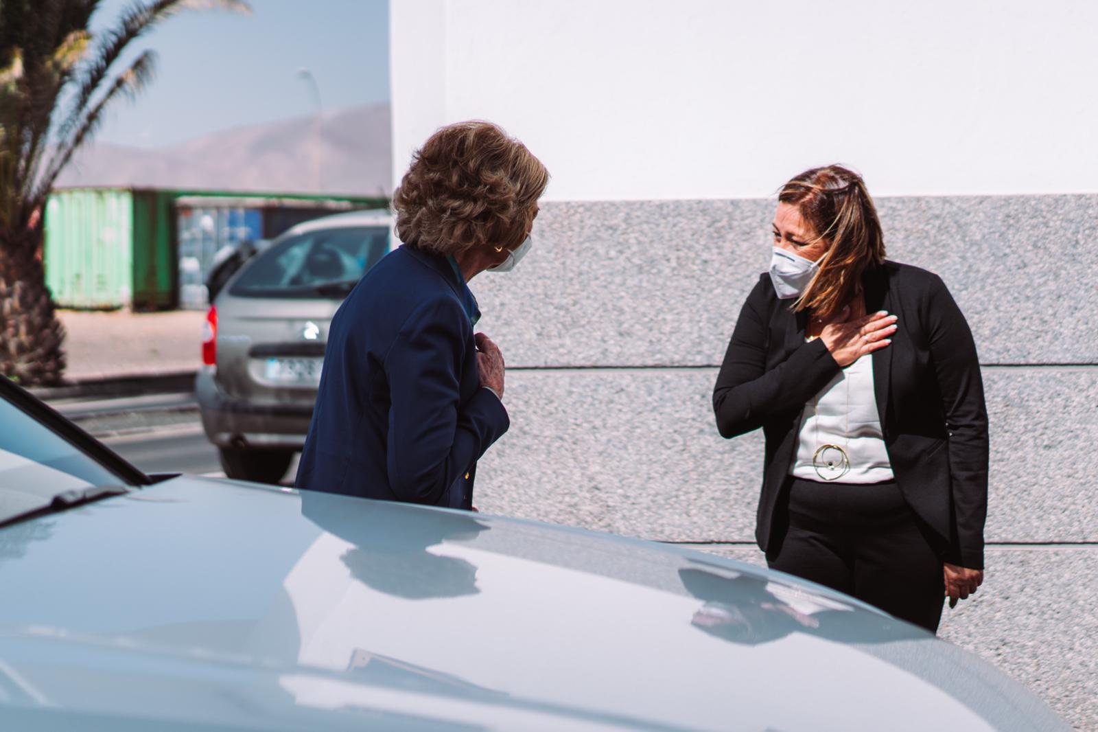 La reina Sofía visita el Banco de Alimentos de Lanzarote 