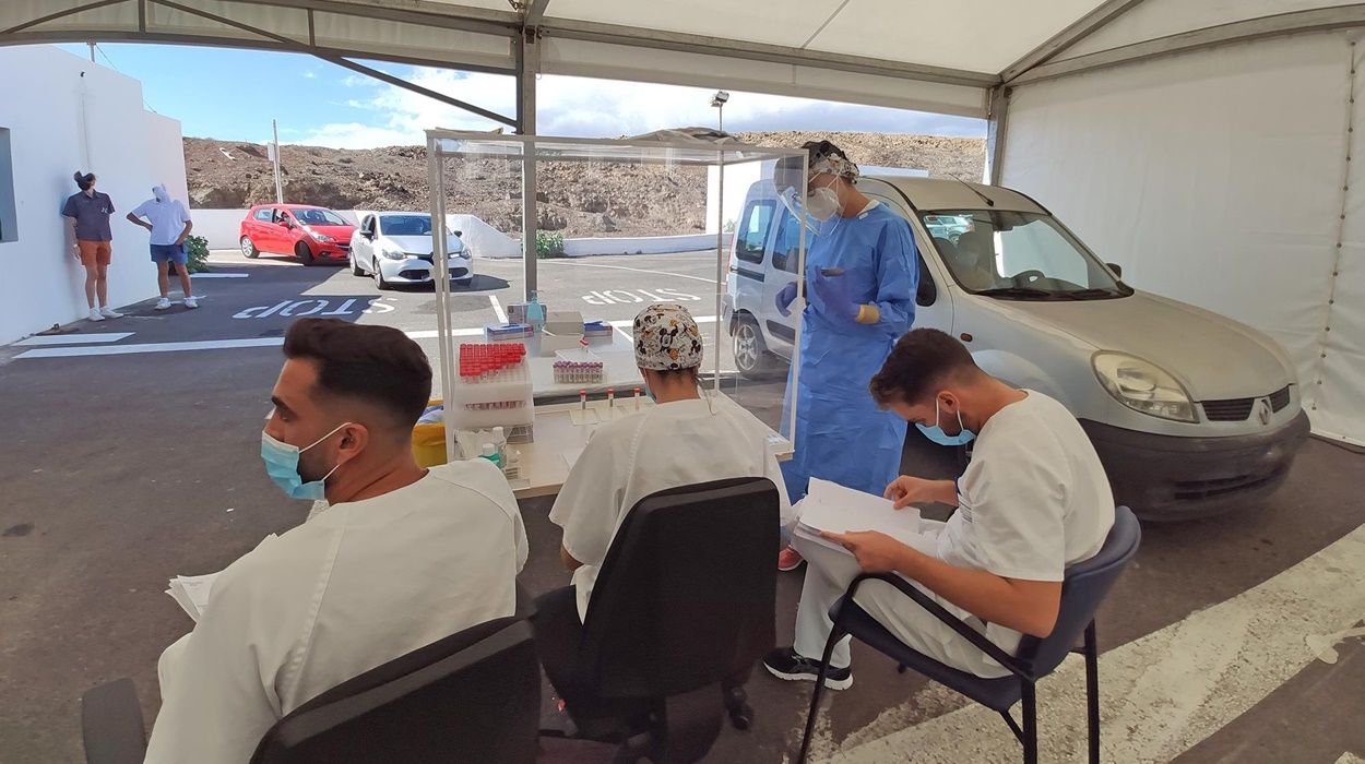 El equipo Covid, en el Recinto Ferial de Arrecife