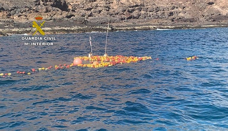 Trasmallo de un kilómetros de longitud encontrado en aguas entre Lanzarote y Fuerteventura