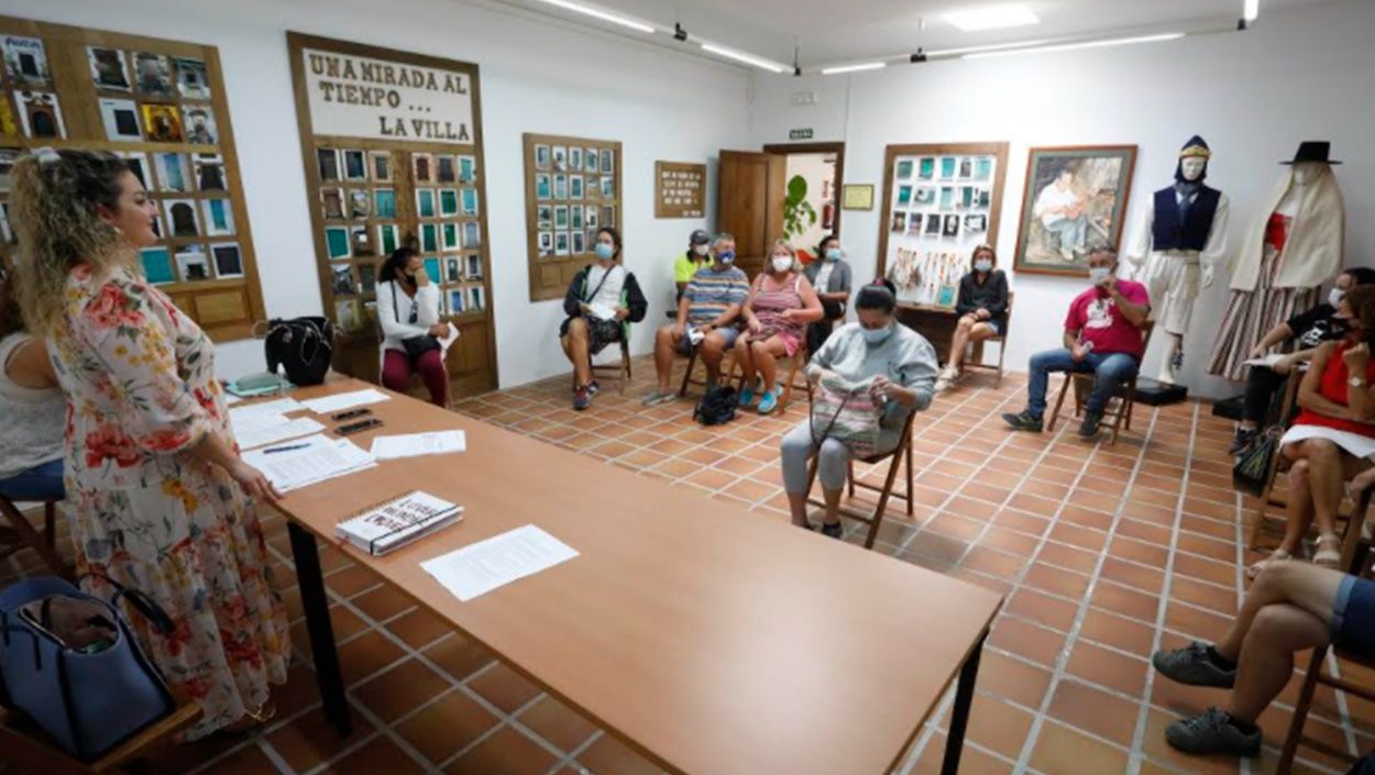 Reunión de Teguise con asociaciones y protectoras de animales