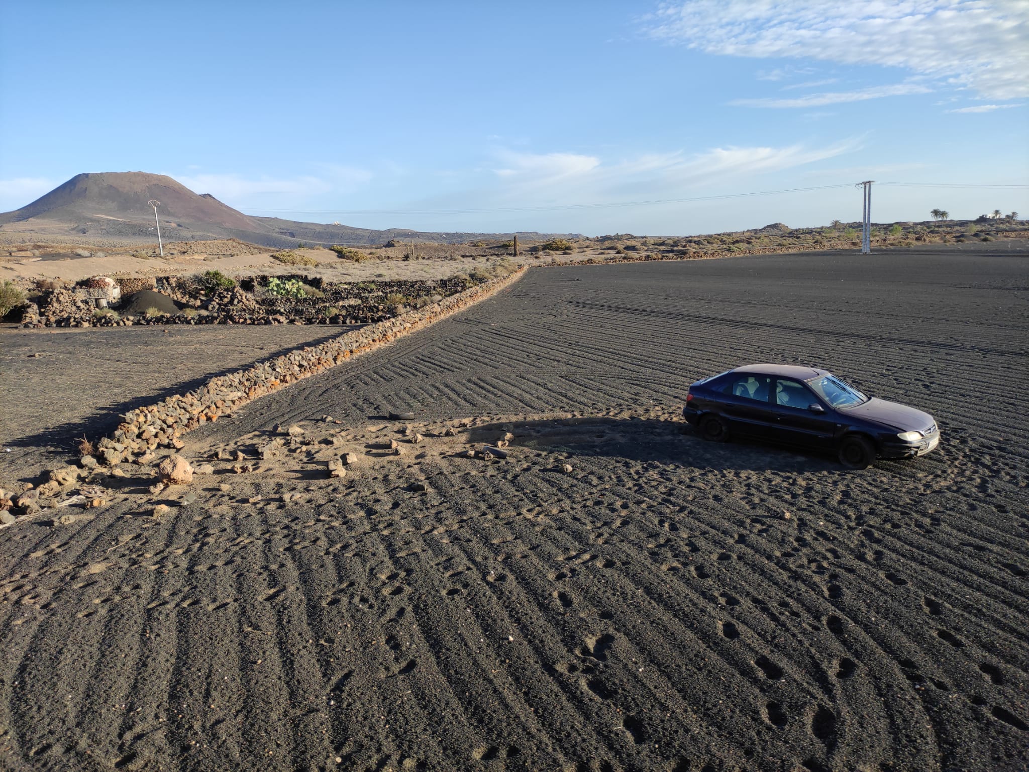 Salida de la vía en la carretera de Haría a Máguez