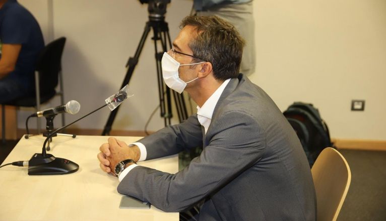 Pedro San Ginés, en el juicio por la incautación de la desaladora antes de suspenderse. Fotos: Sergio Betancort 