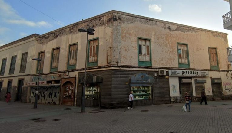 Fachada del antiguo Hotel Oriental