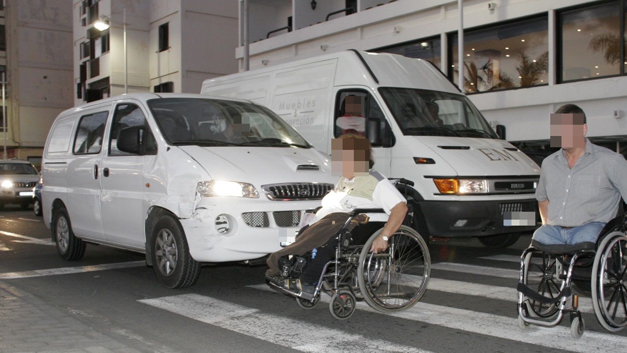 Dos personas con discapacidad, en una imagen de archivo