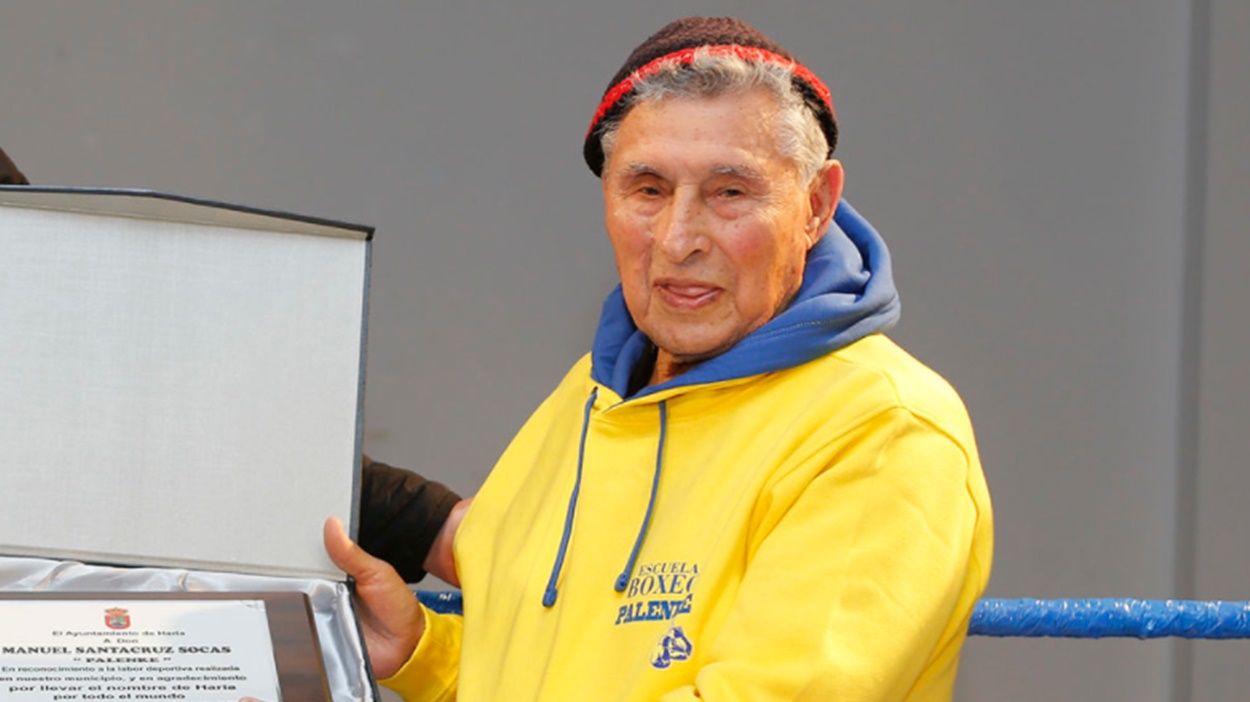 Manuel Santacruz 'Palenke', durante el homenaje que recibió en Arrieta el año pasado