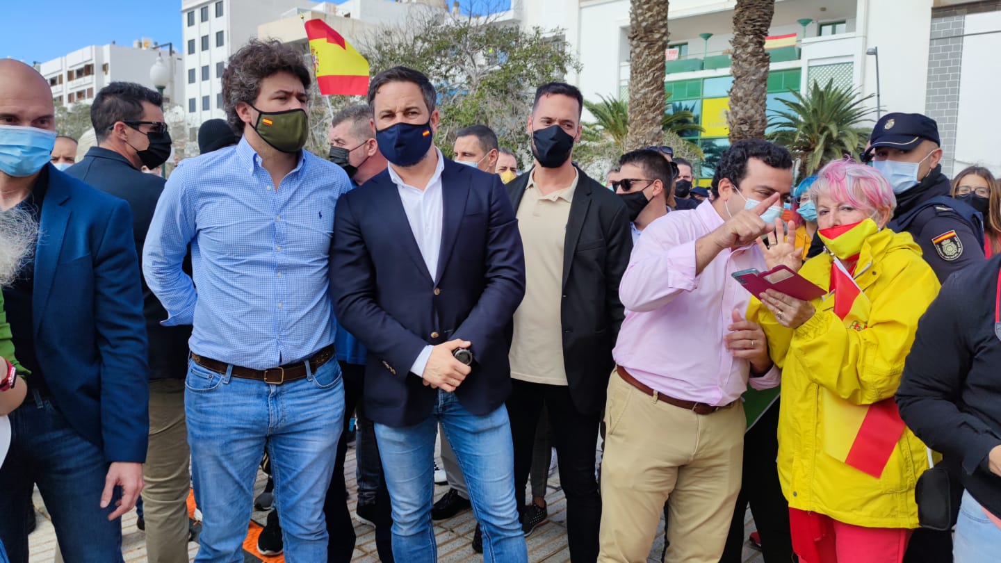 Santiago Abascal lidera la manifestación  en Lanzarote . (Fotos: Sergio Betancort)
