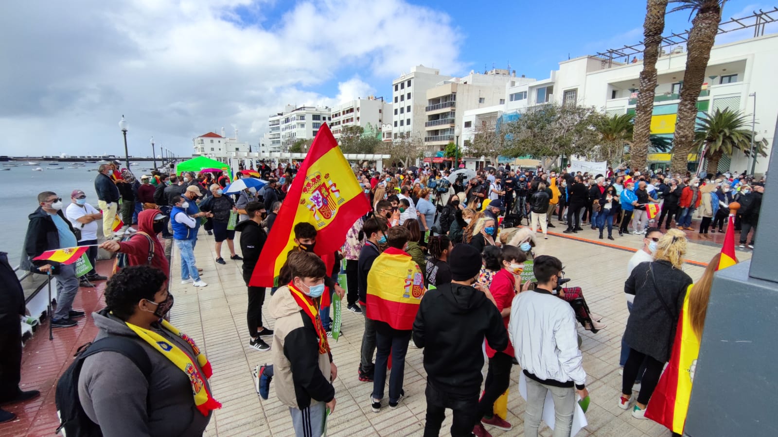 Santiago Abascal lidera la manifestación  en Lanzarote . (Fotos: Sergio Betancort)