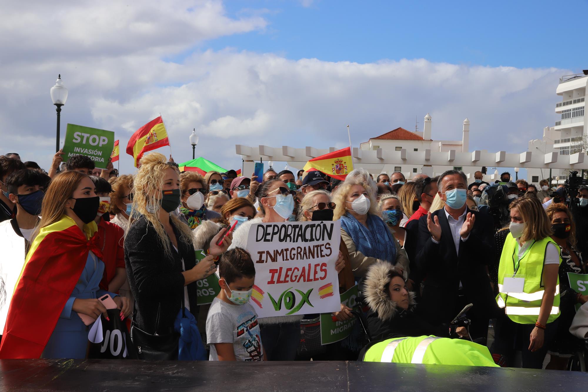 Santiago Abascal lidera la manifestación  en Lanzarote . (Fotos: Sergio Betancort)