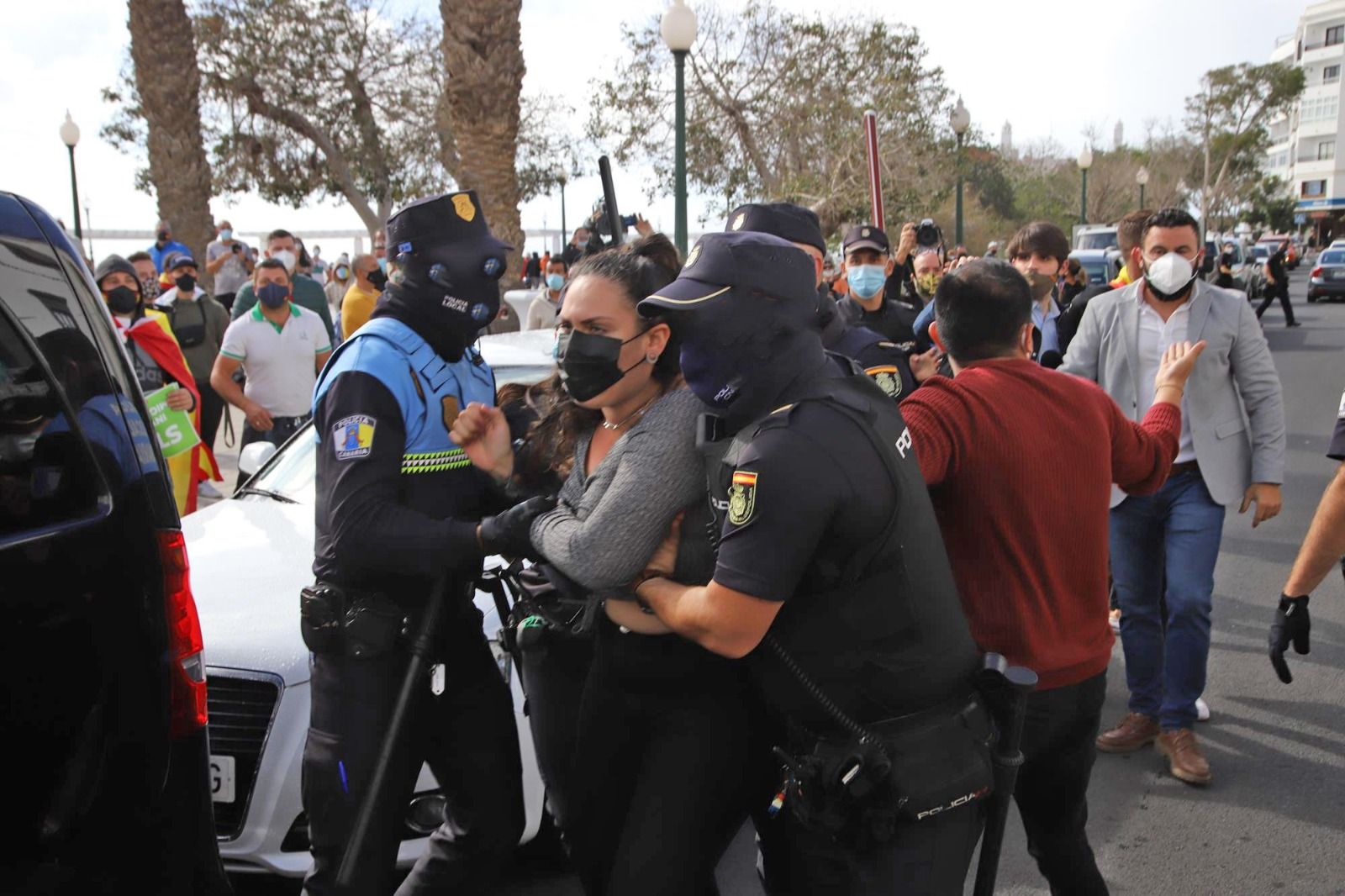 Protesta contra la manifestación de Vox