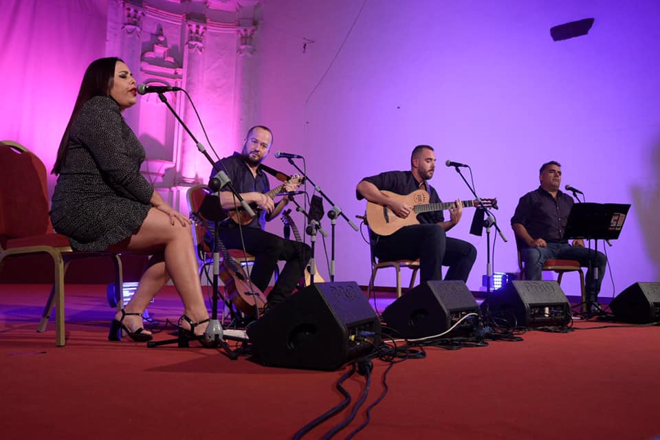 El Convento Santo Domingo de la Villa acogió el concierto del trío Malvasía Sound