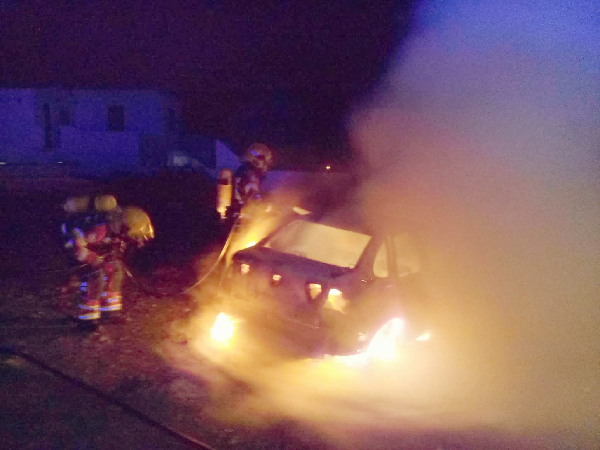 Incendio de un coche en Órzola