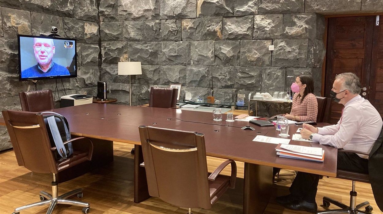 Reunión de Ángel Víctor Torres con el  CEO de Hoteles & Resorts, Cruceros, Experiencias en Destino y Contratación de TUI