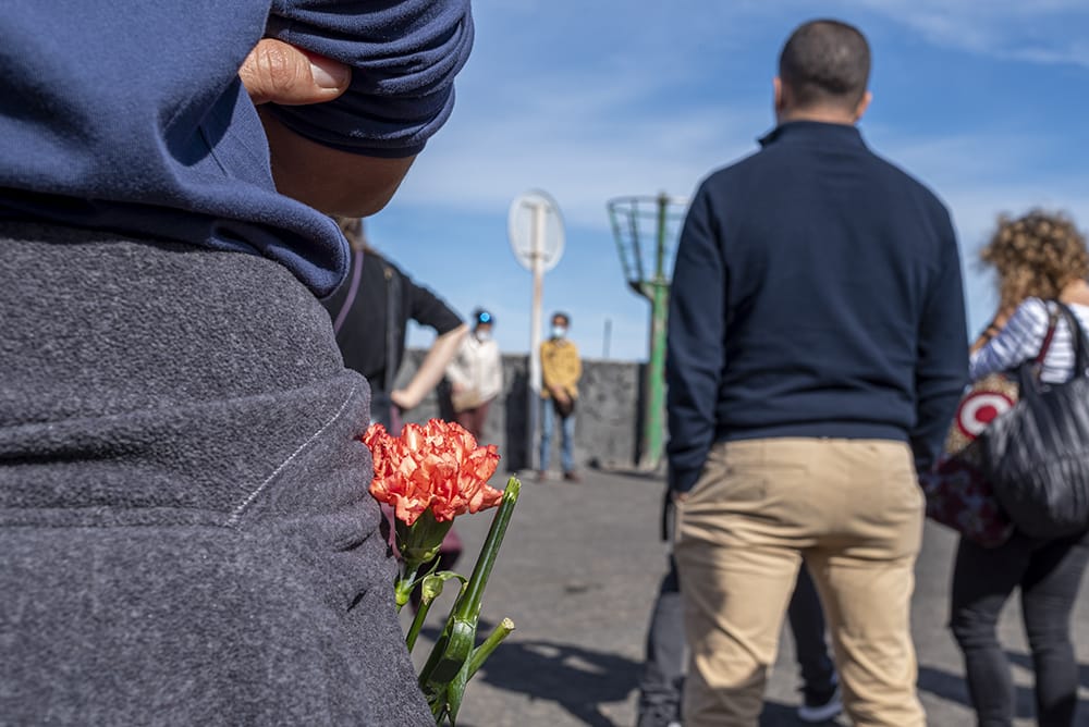 Emotivo homenaje a los fallecidos en Órzola. Fotos: @pepsalip