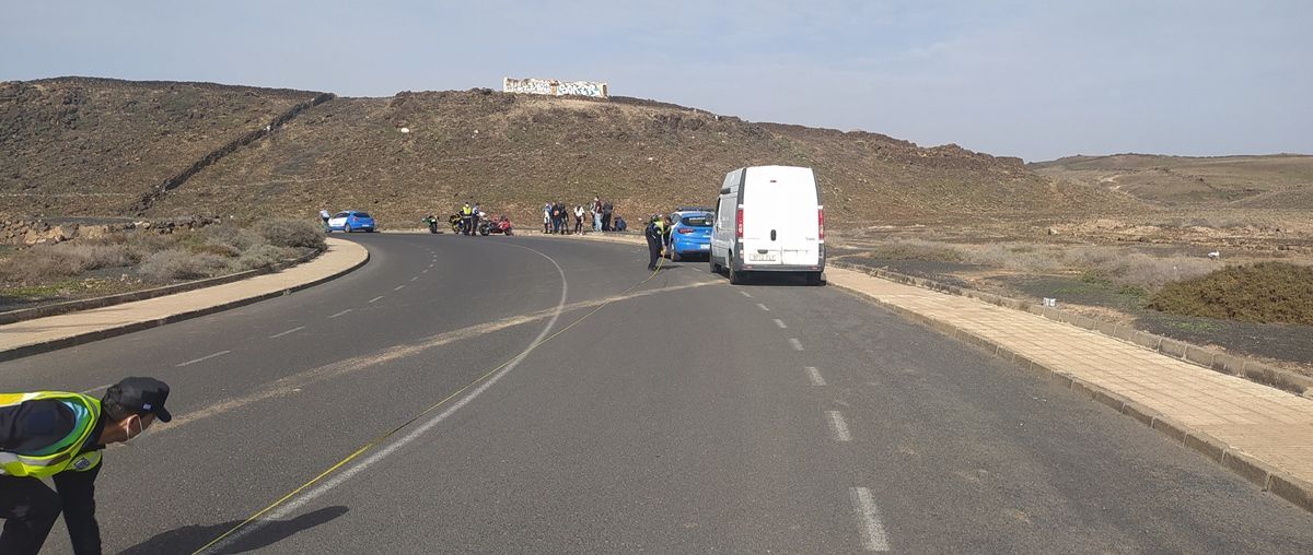 Herido un motorista tras caer en Costa Teguise