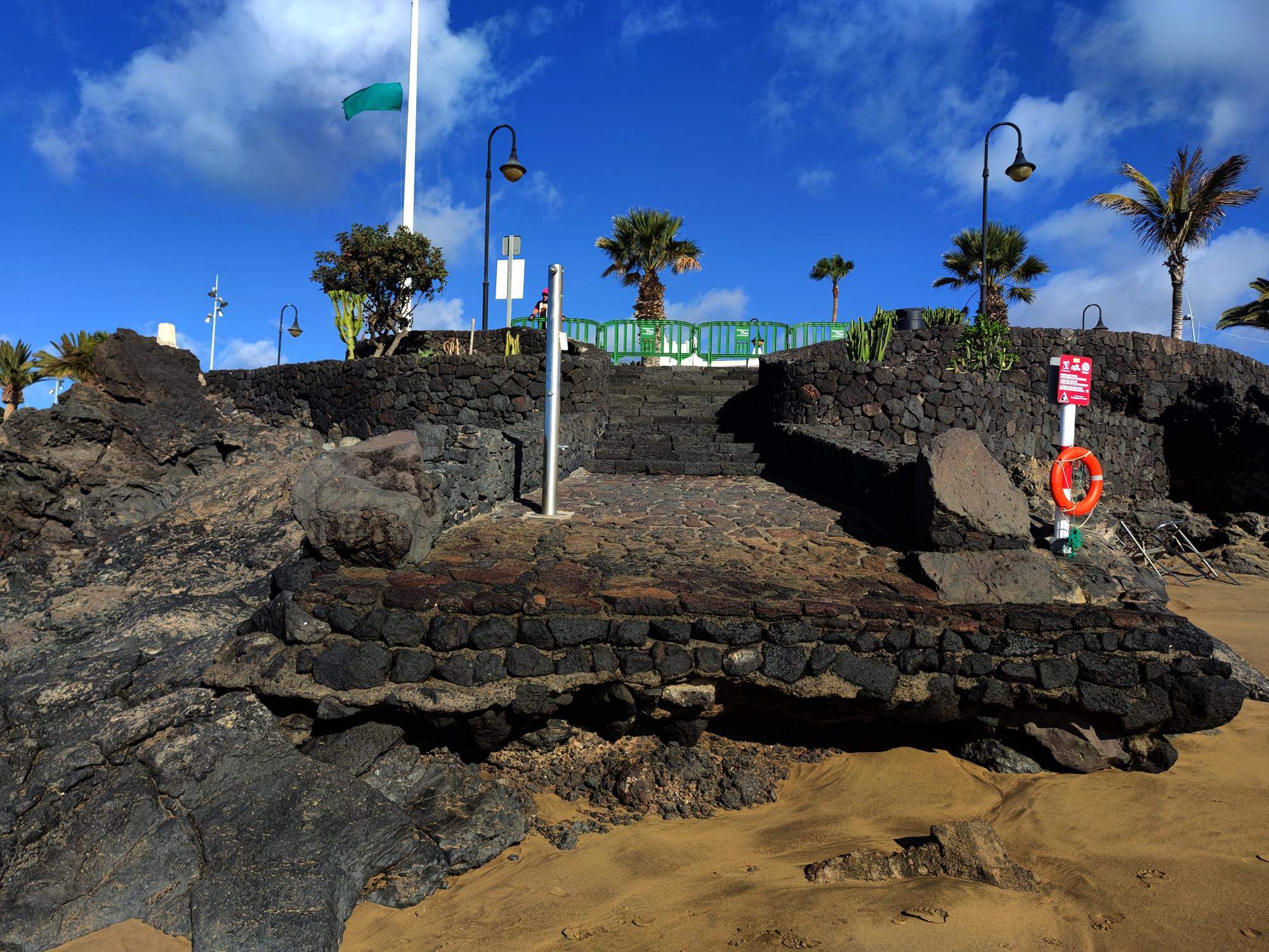 Pérdida de arena en la Playa Grande de Puerto del Carmen 